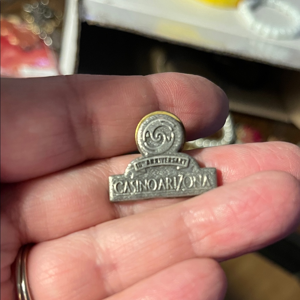 Casino Arizona Metal Pin - Silver With Gold Accent 1323